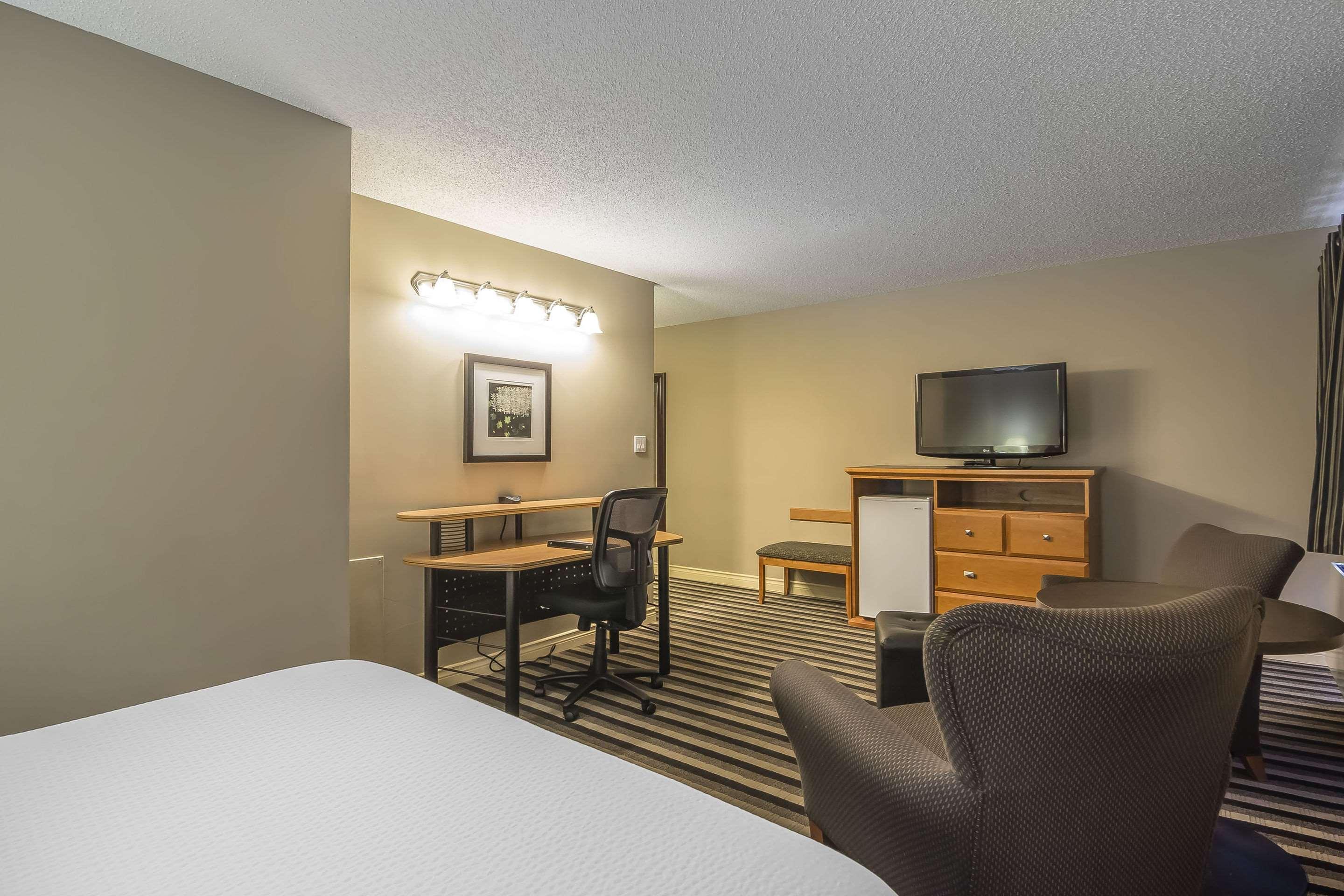 Quality Inn West Edmonton Exterior foto